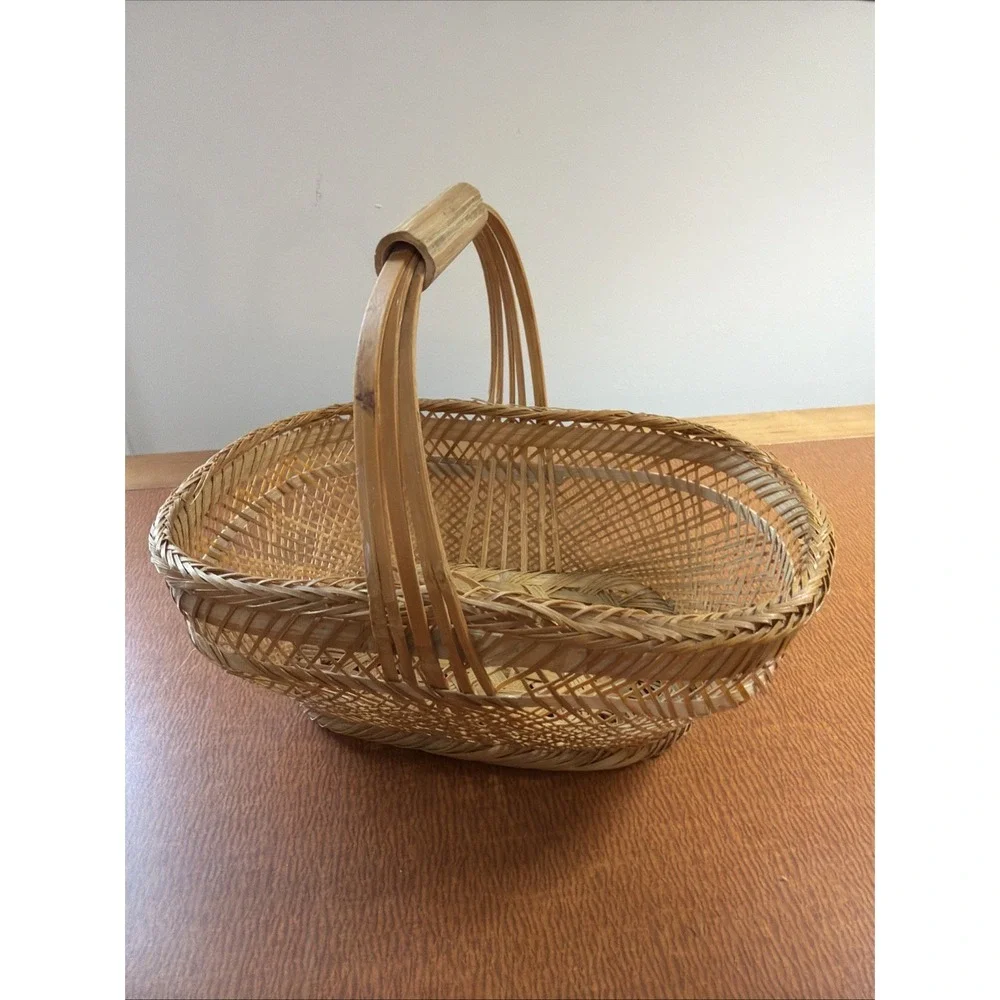 Vintage Oval Wicker Basket Woven Rattan 8
